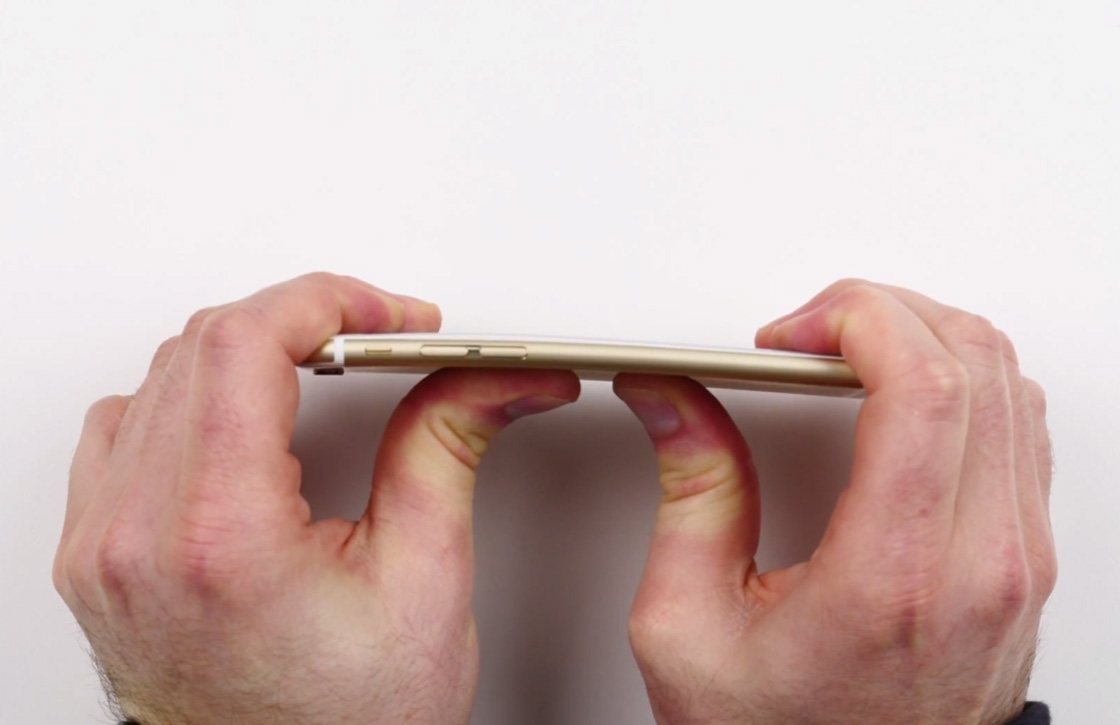 iPhone 6 (en iPhone 5S) zijn minder buigzaam dan de iPhone 6 Plus