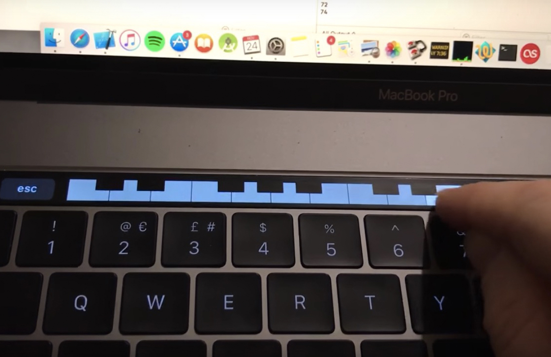 Video: Piano spelen op de MacBook Pro Touch Bar