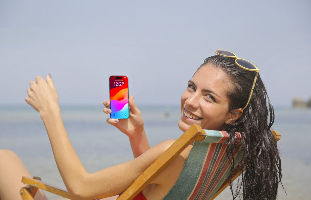 Wat doe je met je iPhone als je een dagje op het strand bent?